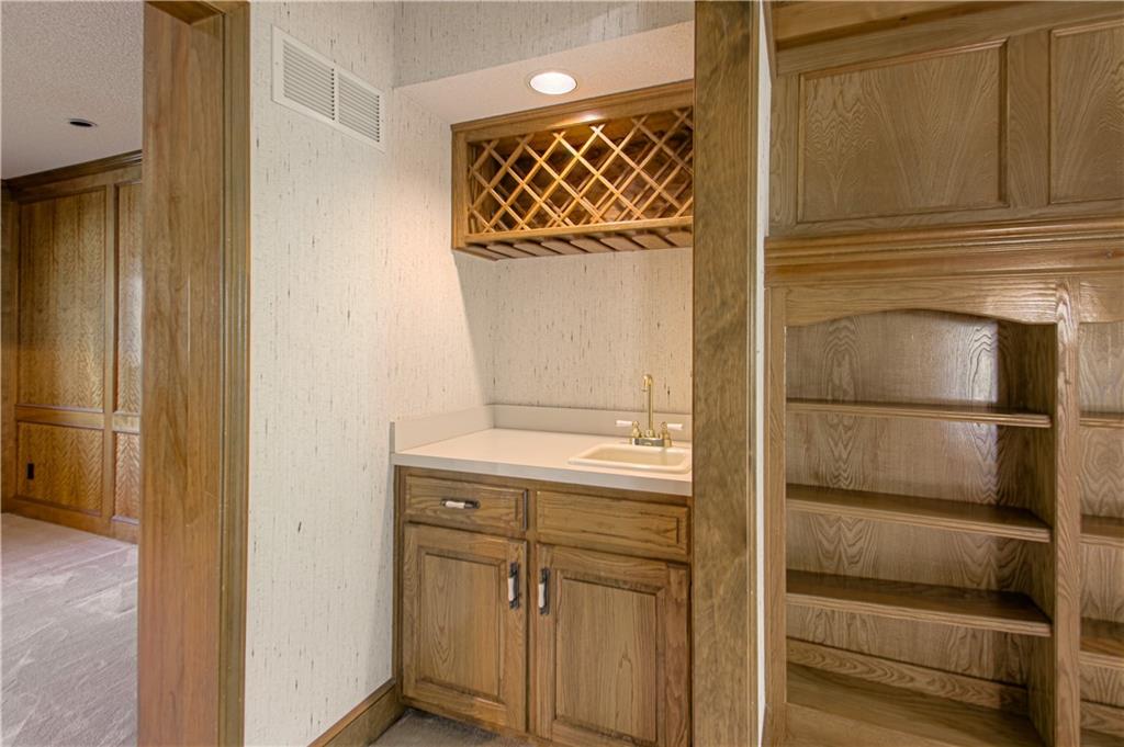 1309 SW Hidden Creek Court