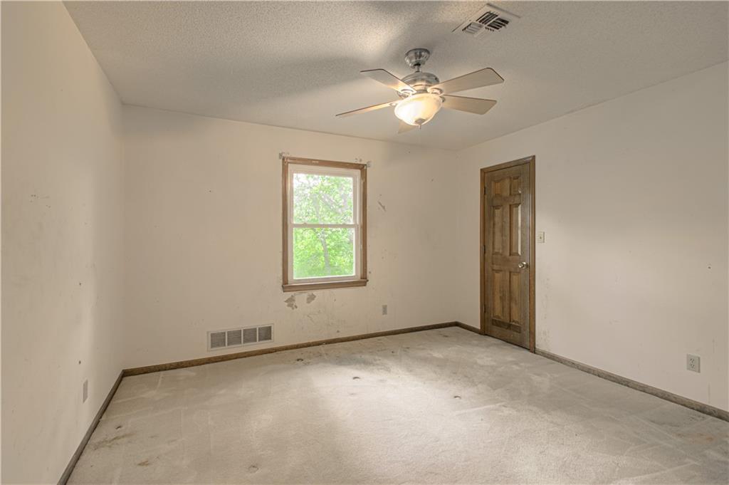 1309 SW Hidden Creek Court