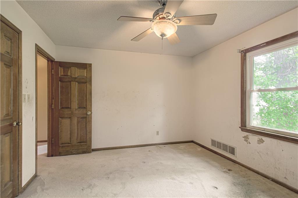 1309 SW Hidden Creek Court
