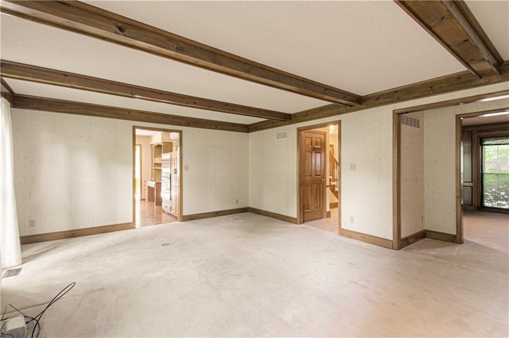 1309 SW Hidden Creek Court