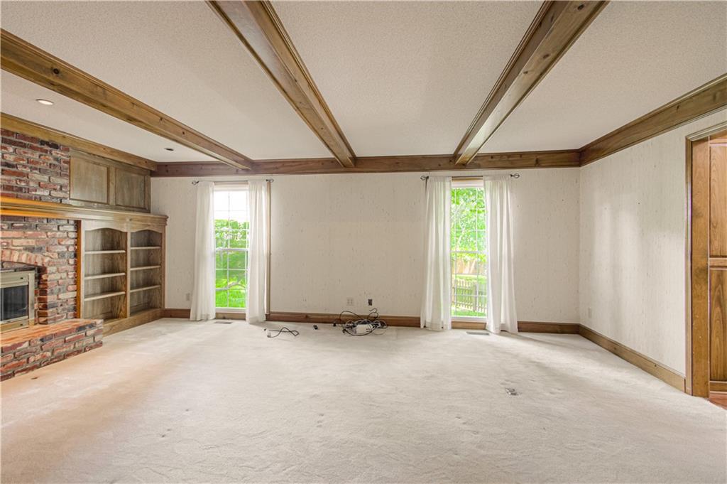 1309 SW Hidden Creek Court