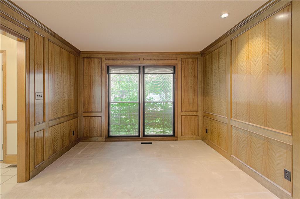 1309 SW Hidden Creek Court