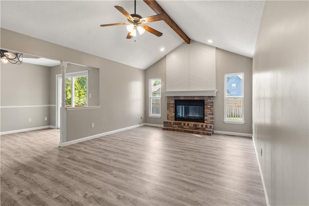 2101 NW Hidden Pointe Court