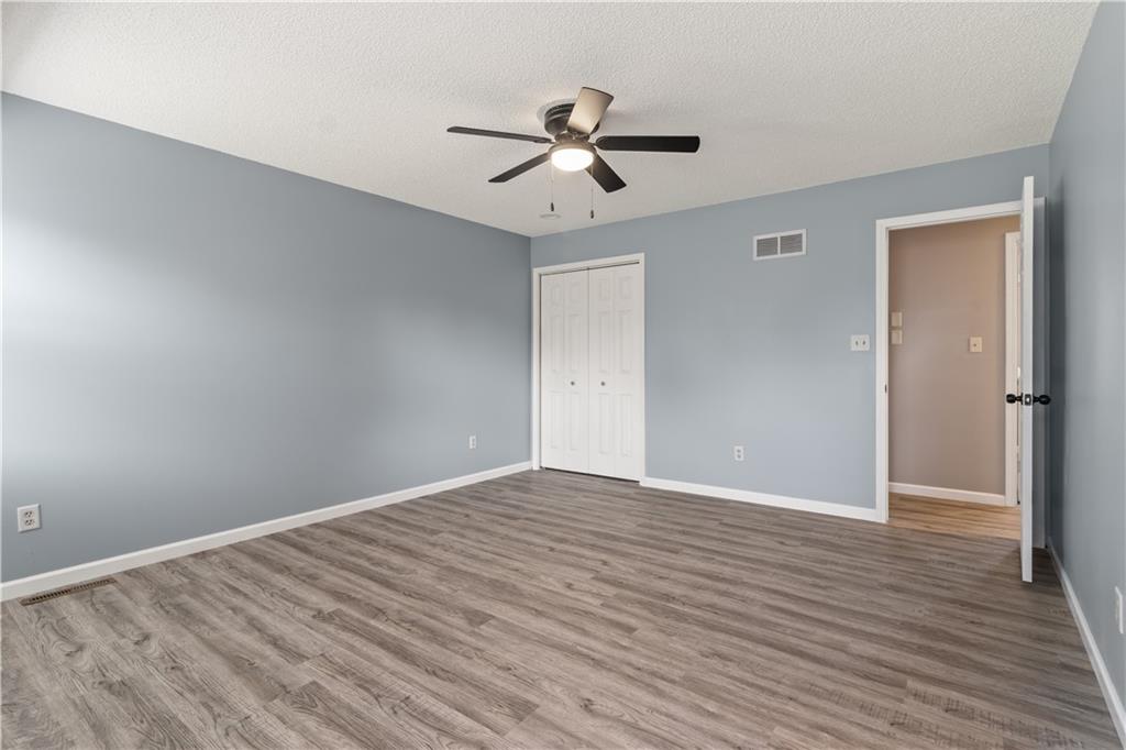 2101 NW Hidden Pointe Court