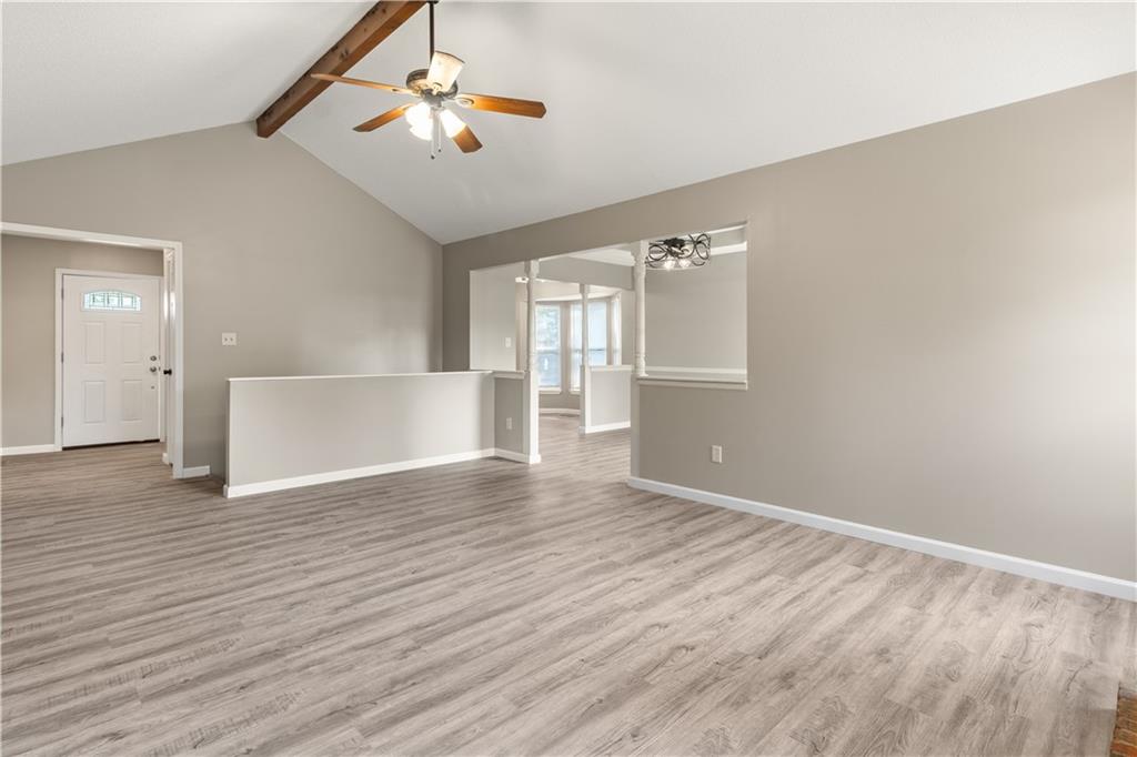 2101 NW Hidden Pointe Court