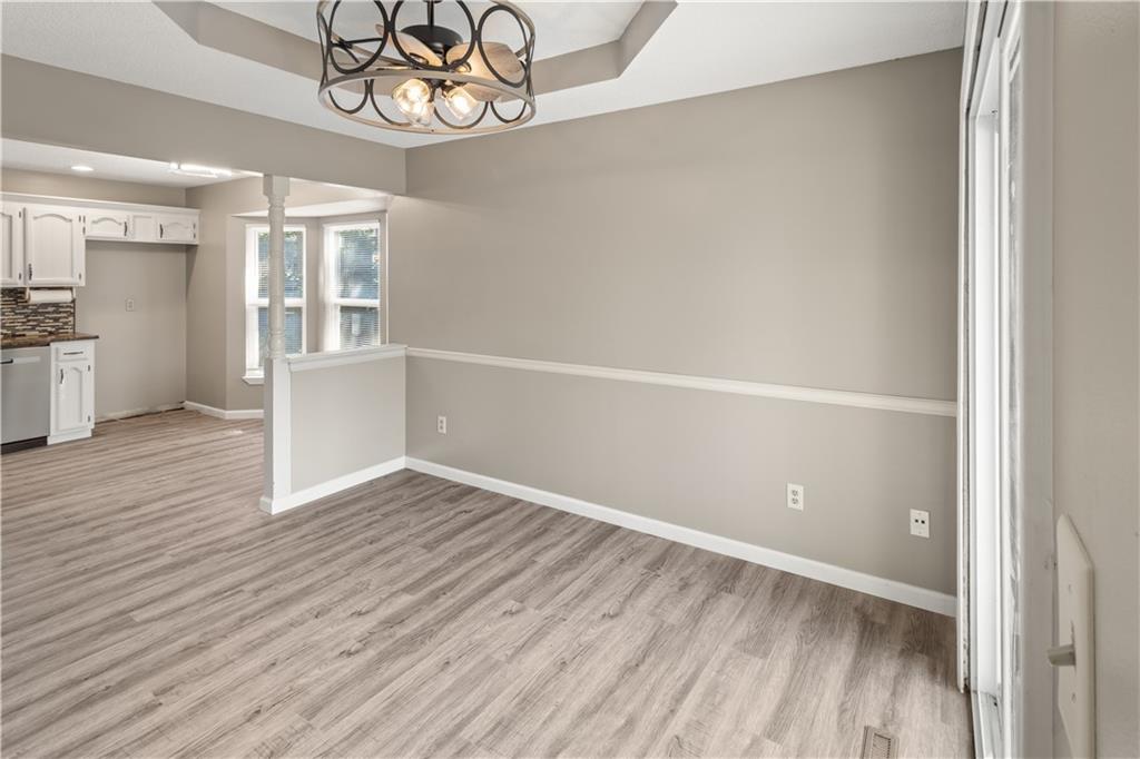 2101 NW Hidden Pointe Court