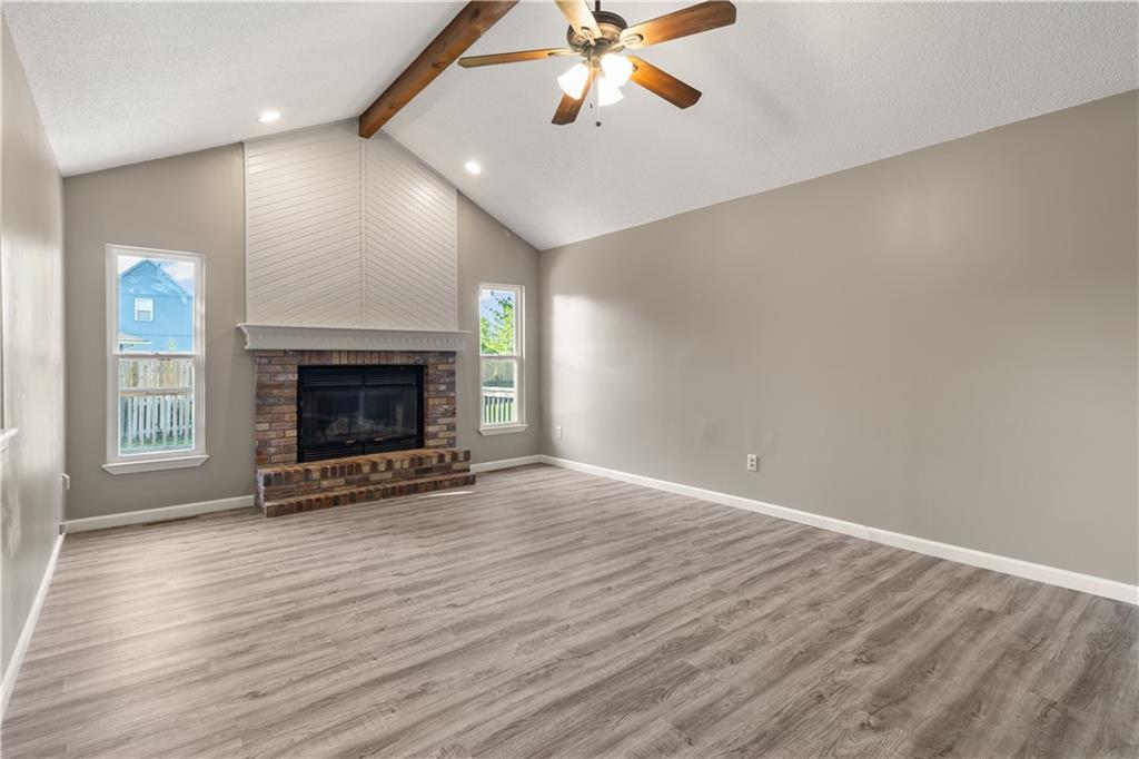 2101 NW Hidden Pointe Court