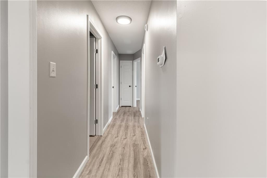 2101 NW Hidden Pointe Court