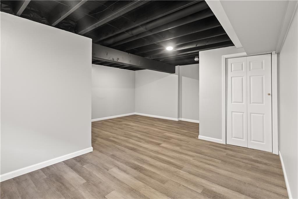 2101 NW Hidden Pointe Court