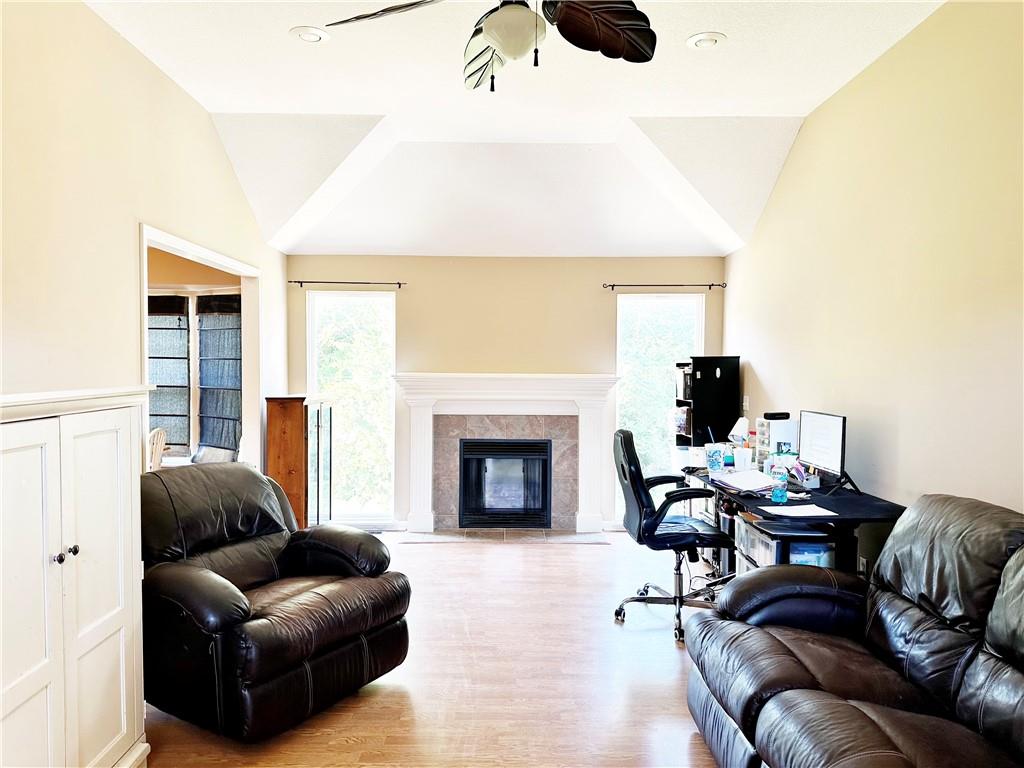 1405 Matthes Lane