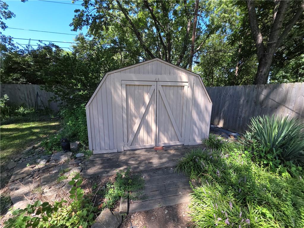 7928 Ward Parkway Plz Plaza