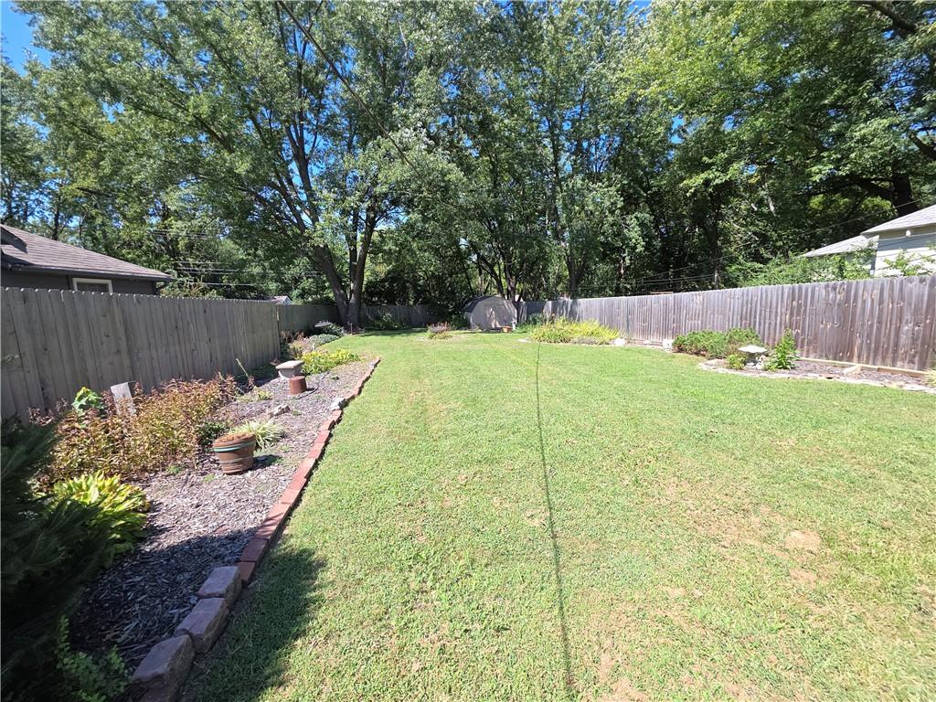 7928 Ward Parkway Plz Plaza