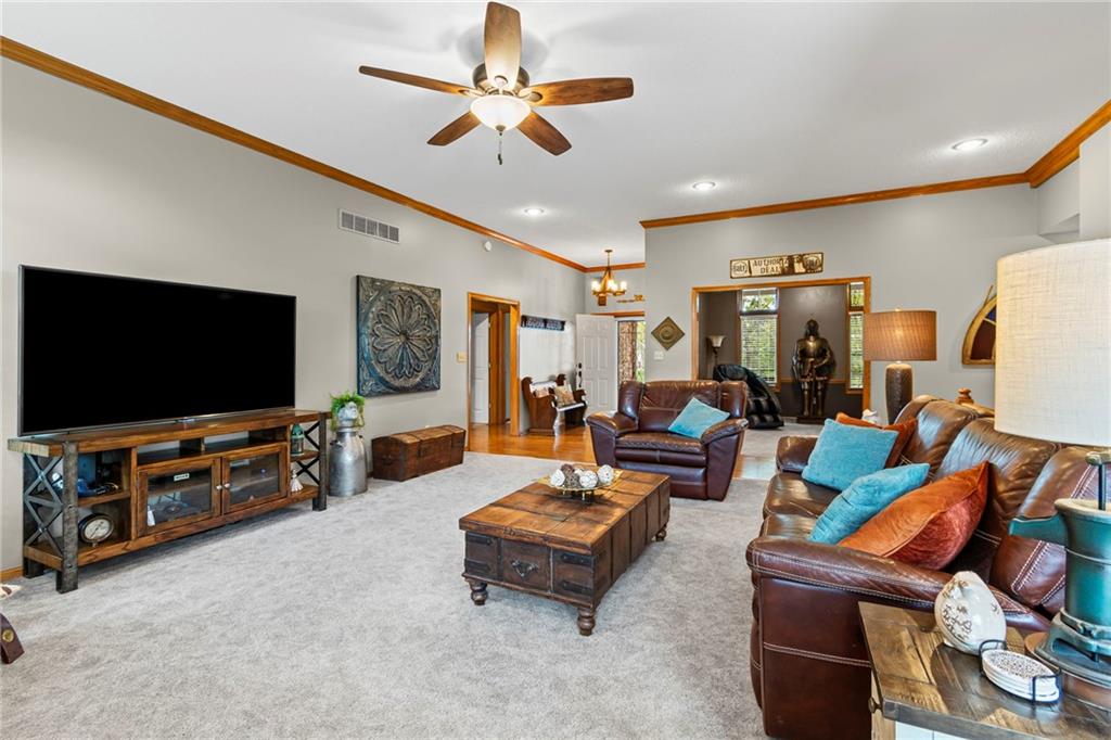 1807 Mystery Hill Drive