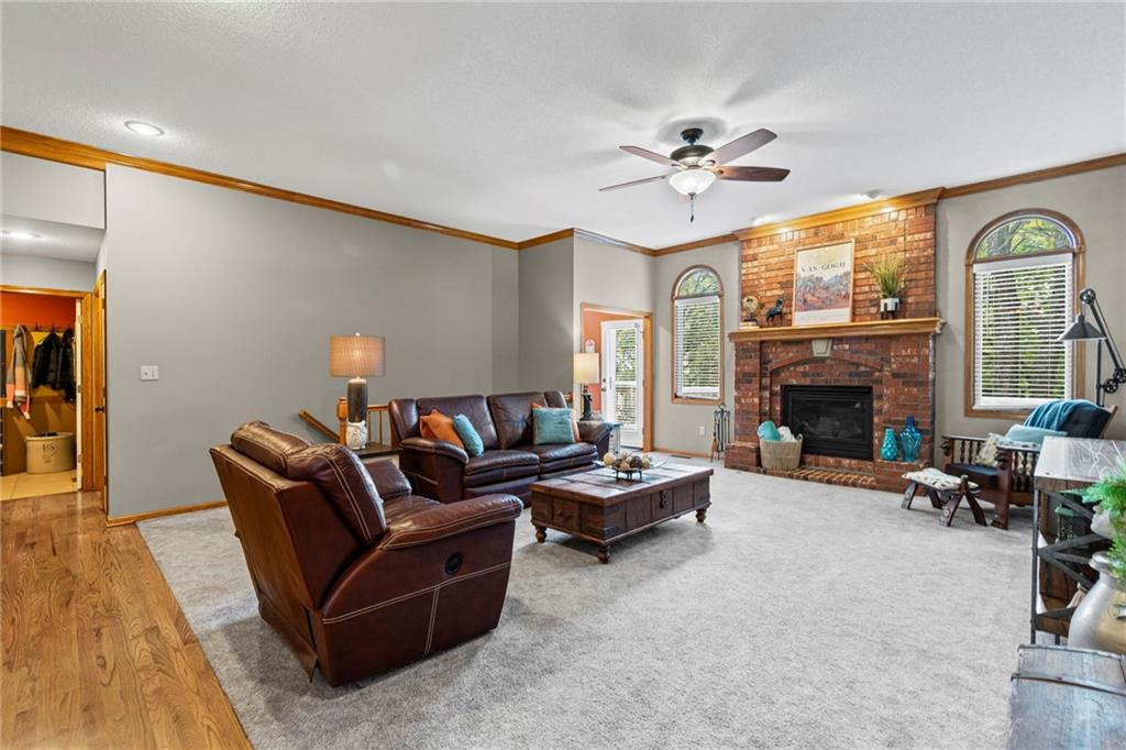1807 Mystery Hill Drive