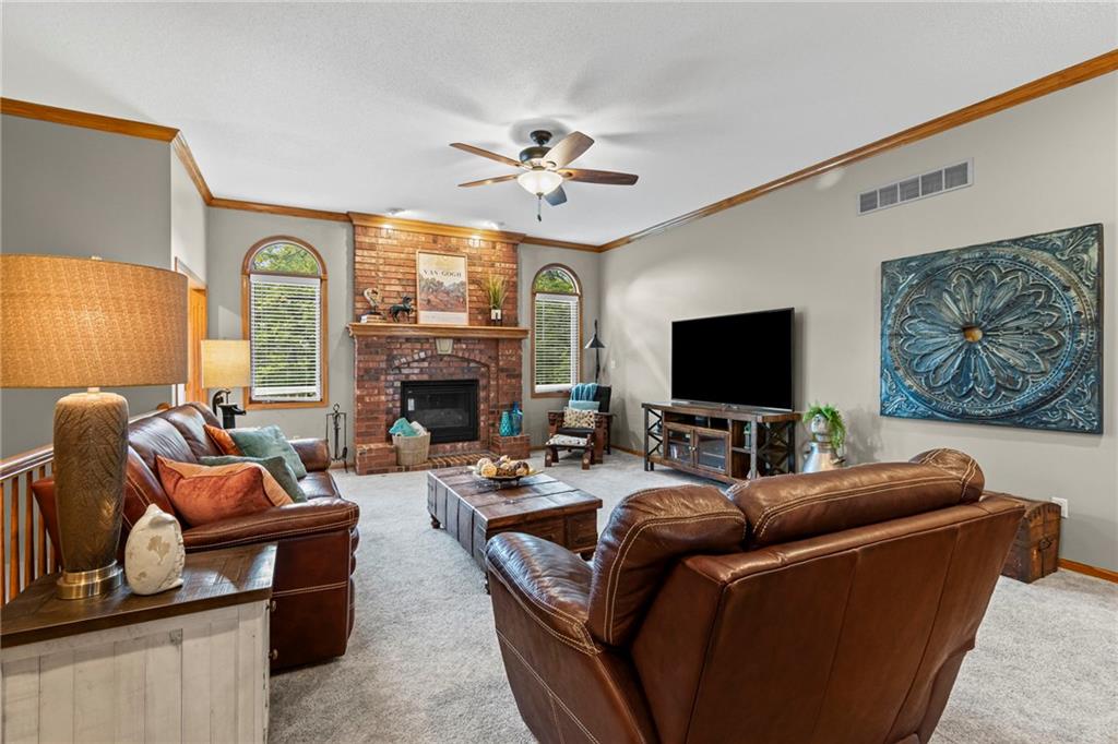1807 Mystery Hill Drive