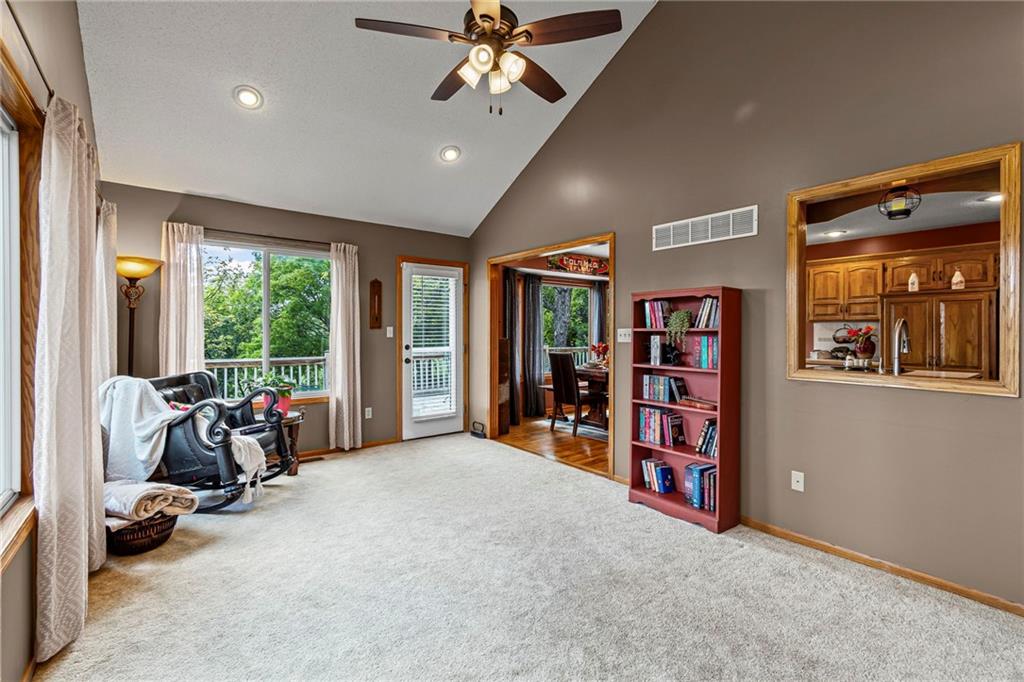 1807 Mystery Hill Drive