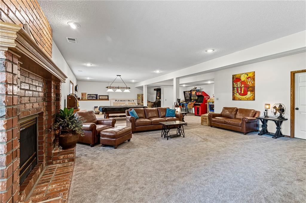 1807 Mystery Hill Drive