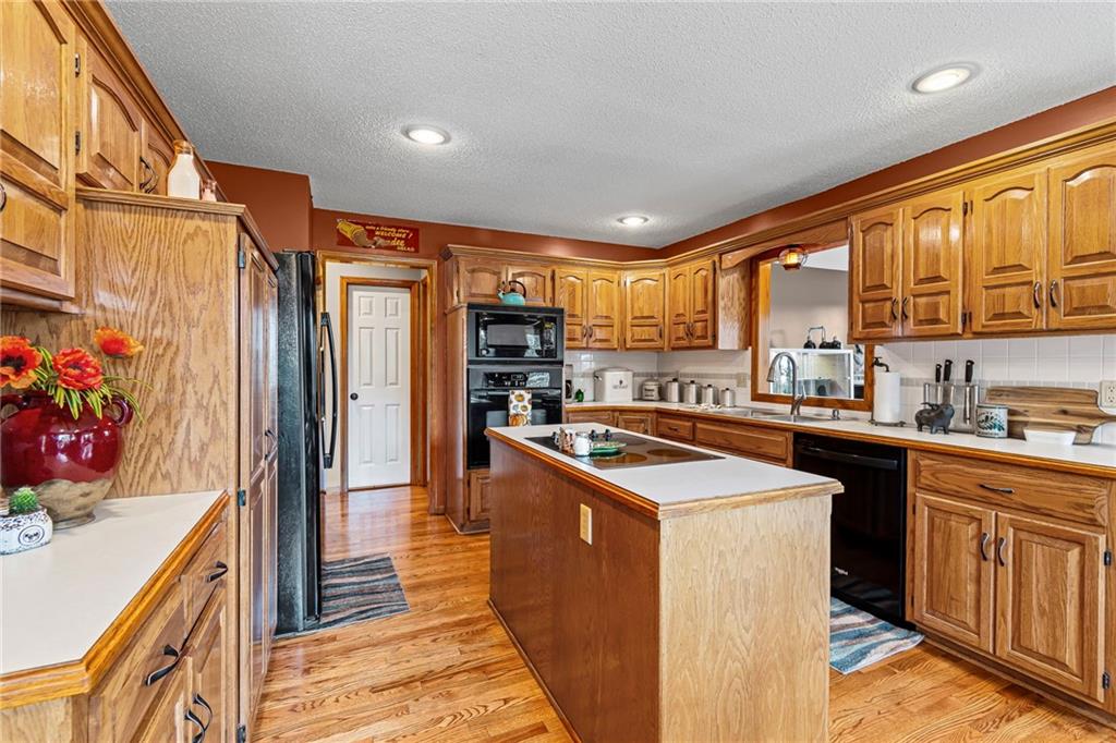 1807 Mystery Hill Drive