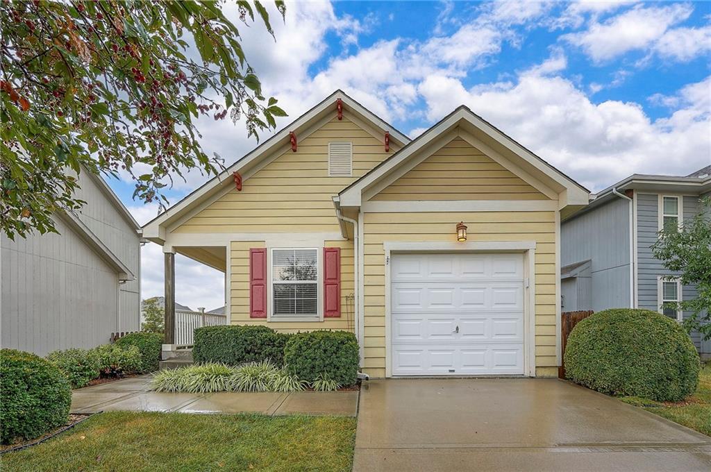 1069 SW Arborway Drive