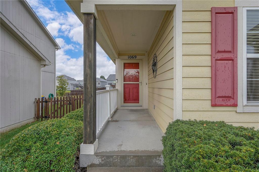 1069 SW Arborway Drive