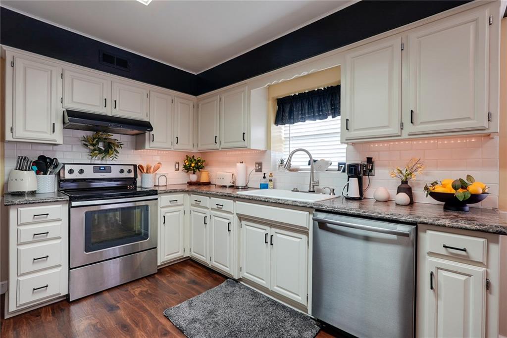 2417 NE Quail Walk Trail