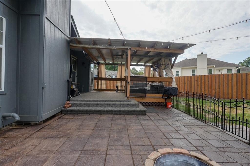 2417 NE Quail Walk Trail