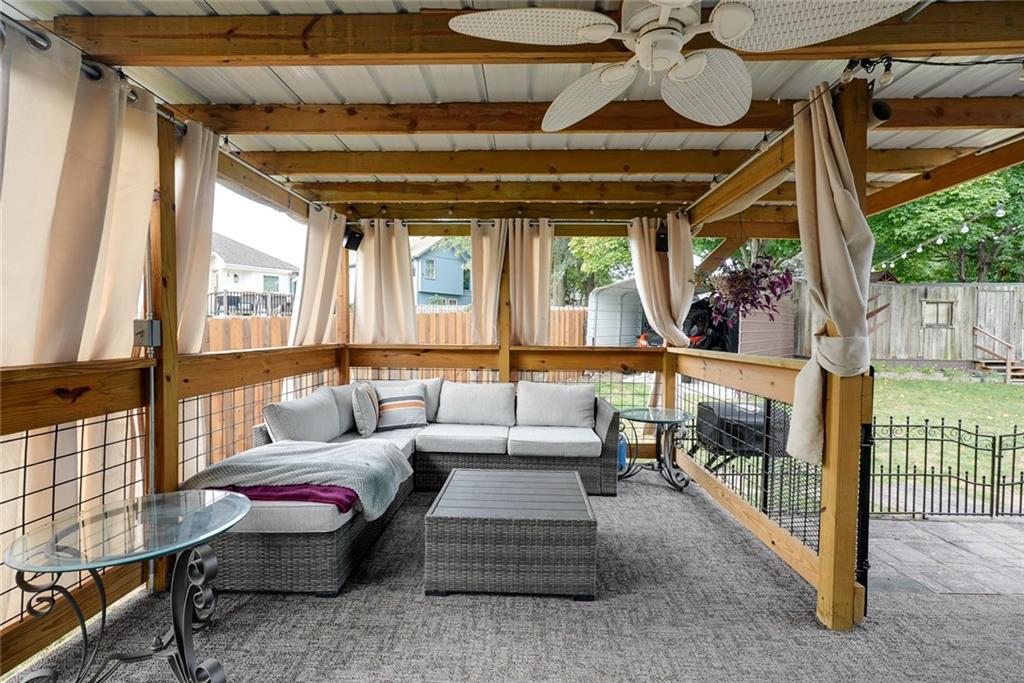 2417 NE Quail Walk Trail