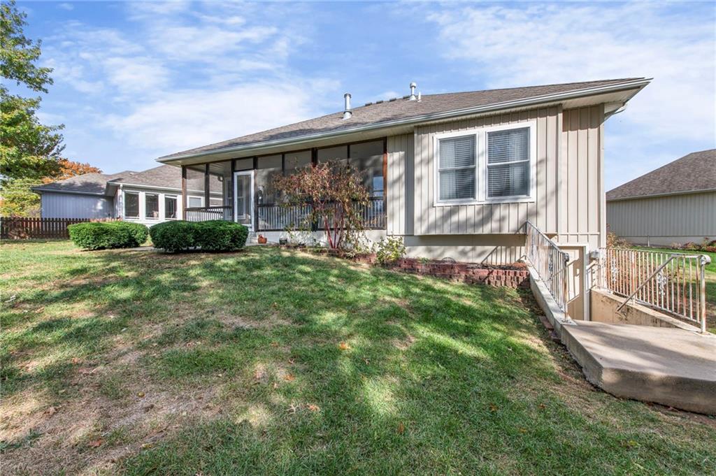 1123 SW Hoke Drive