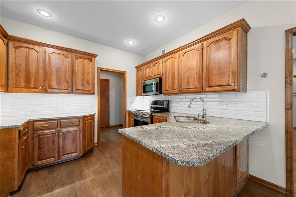 1123 SW Hoke Drive