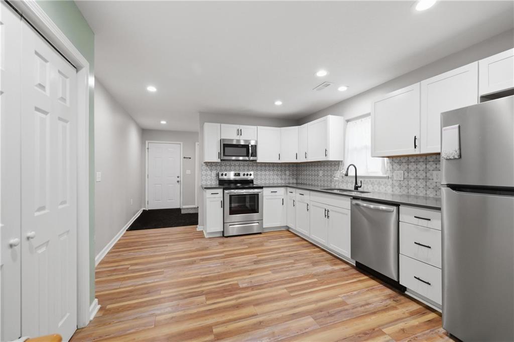 303 W Broadway Street