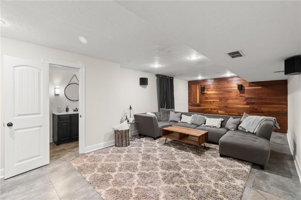 1408 Cedar Ridge Circle