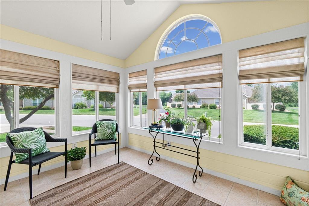 6147 NE KENSINGTON Drive Unit: 26B