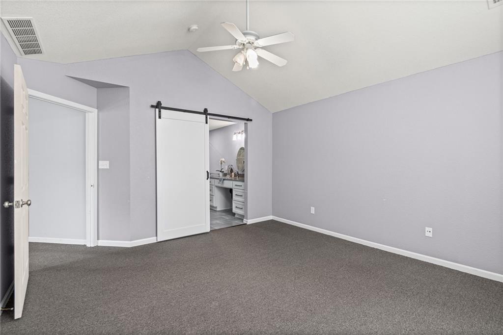 6147 NE KENSINGTON Drive Unit: 26B