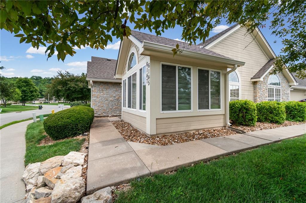 6147 NE KENSINGTON Drive Unit: 26B
