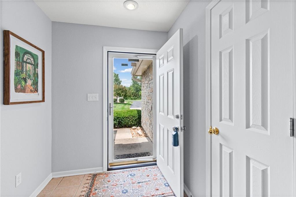 6147 NE KENSINGTON Drive Unit: 26B