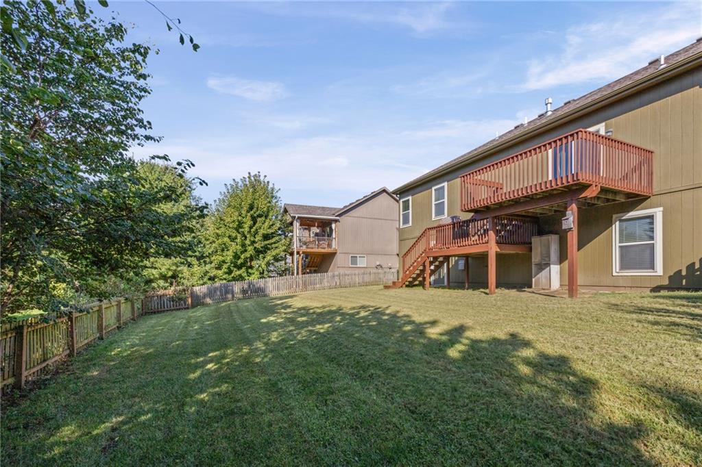114 SW Hanging Garden Street