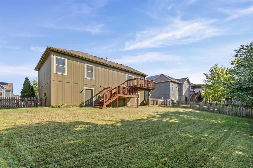 114 SW Hanging Garden Street