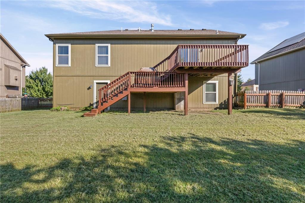 114 SW Hanging Garden Street