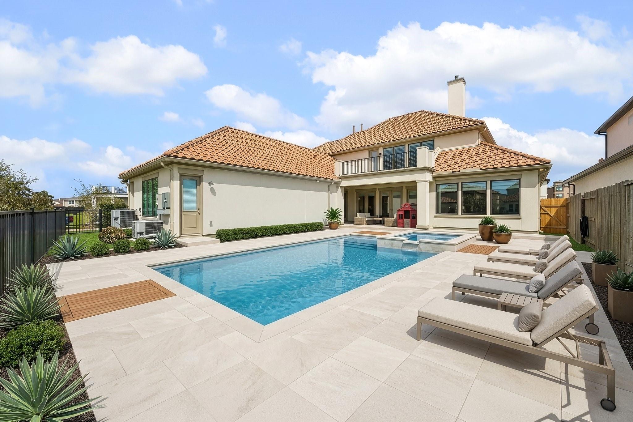 2302 Camden Creek Lane