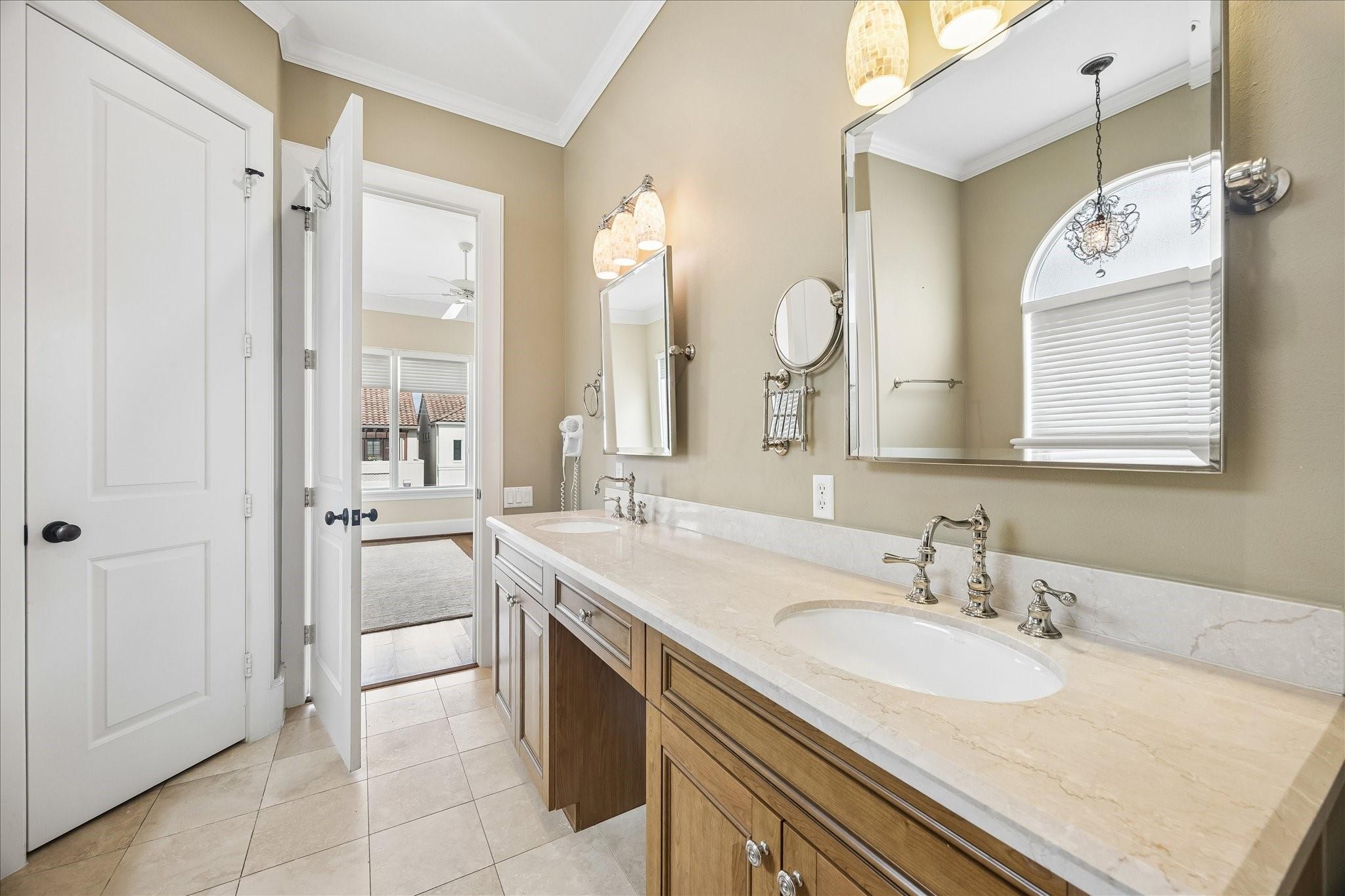 5211 Feagan Street Unit: E