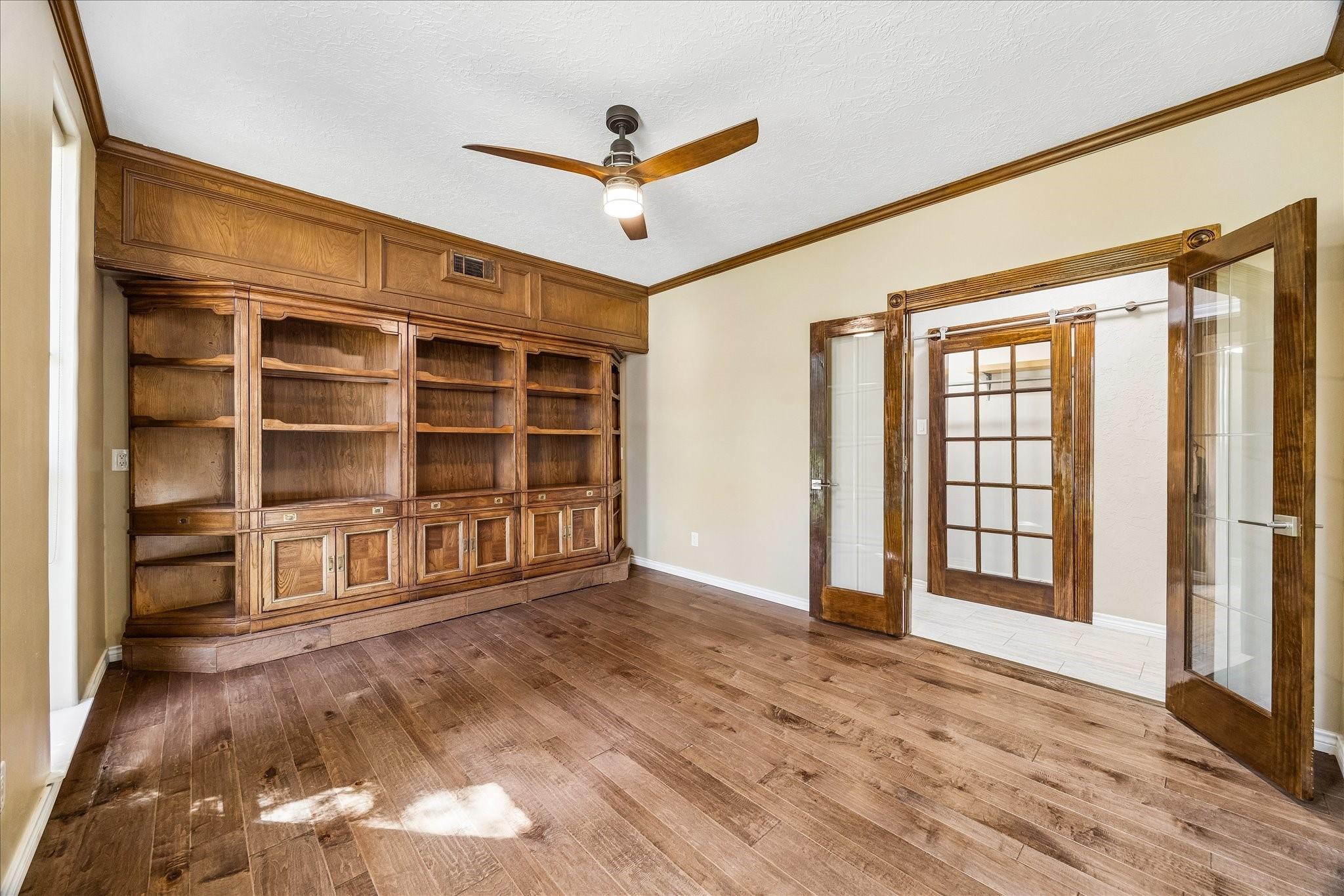 1030 Crossroads Drive