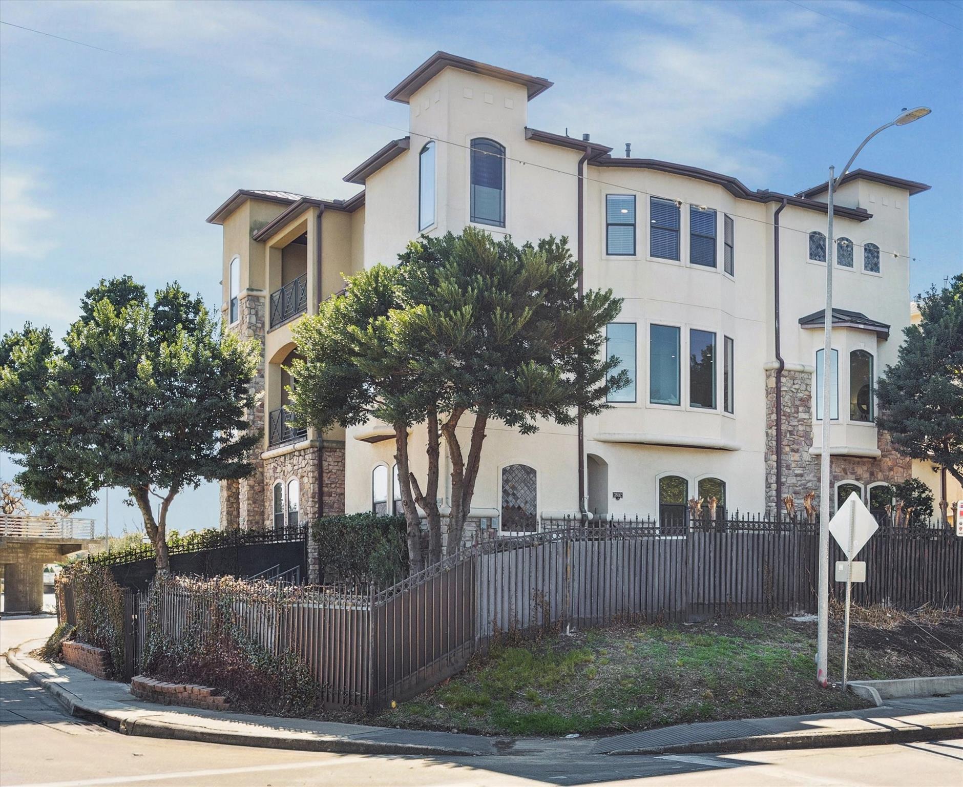 3802 Glen Arbor Drive