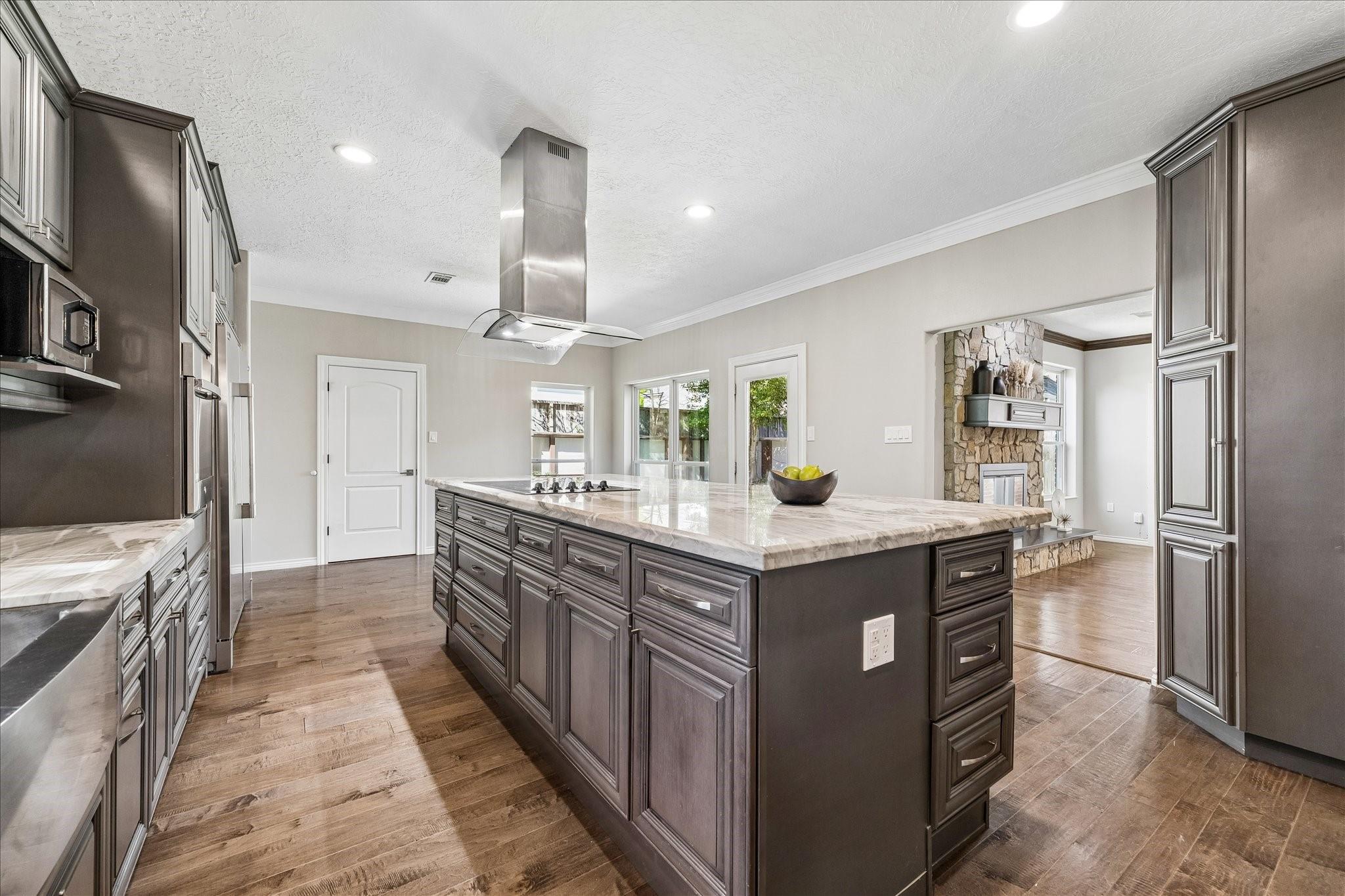 1030 Crossroads Drive