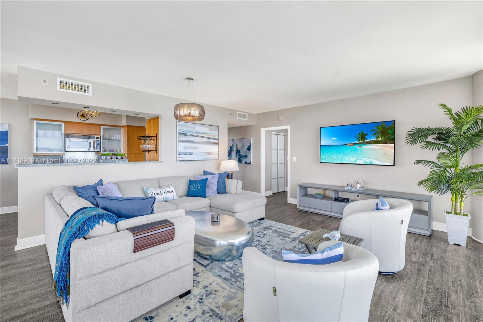 6365 Collins Ave # 3807
