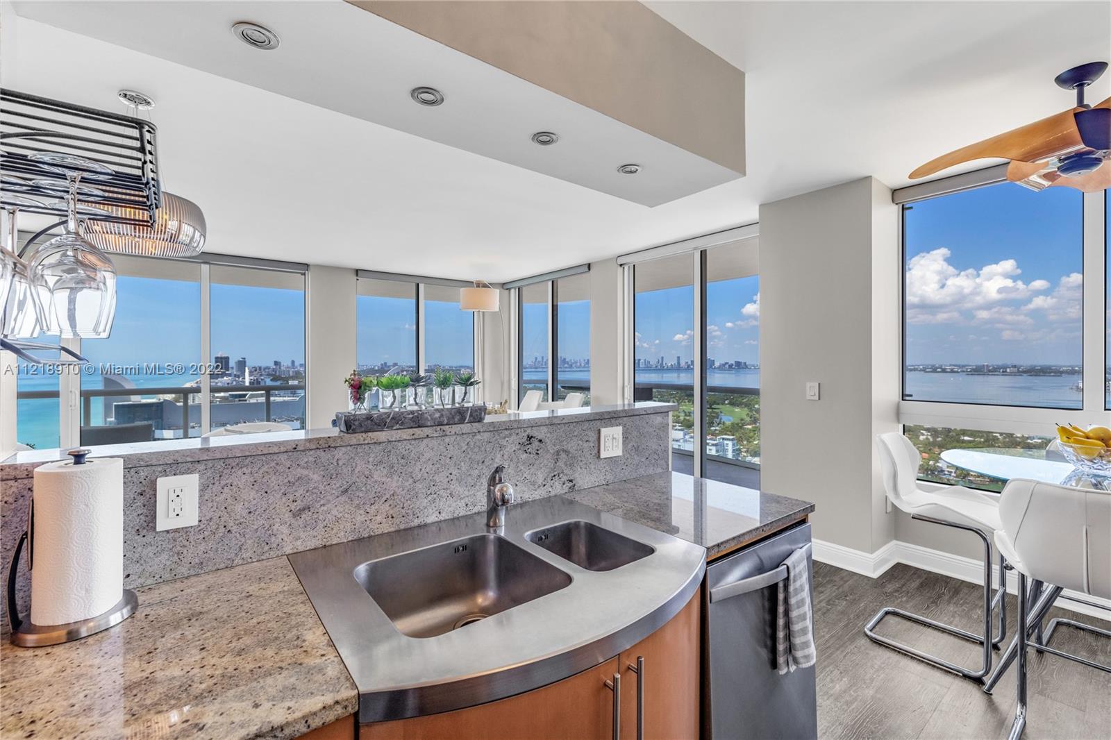 6365 Collins Ave # 3807