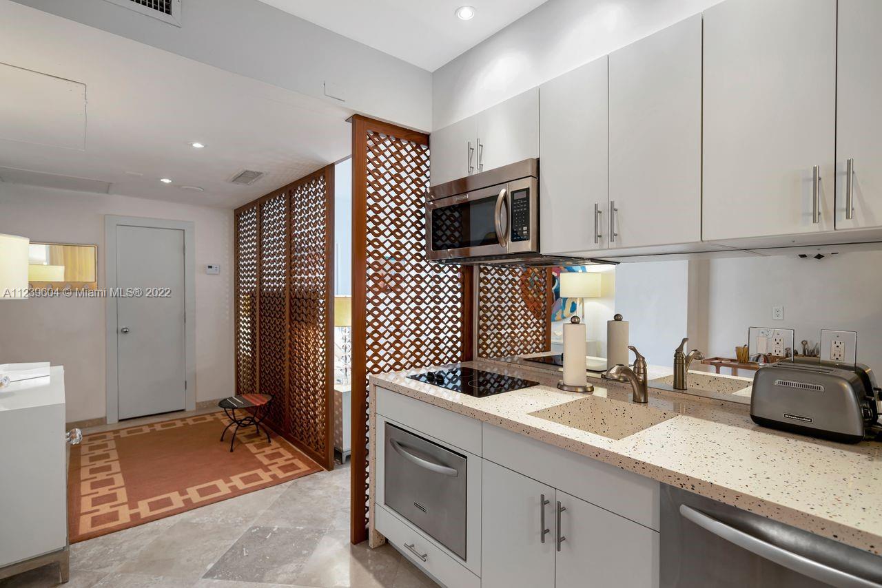 16 Island Ave # 1F