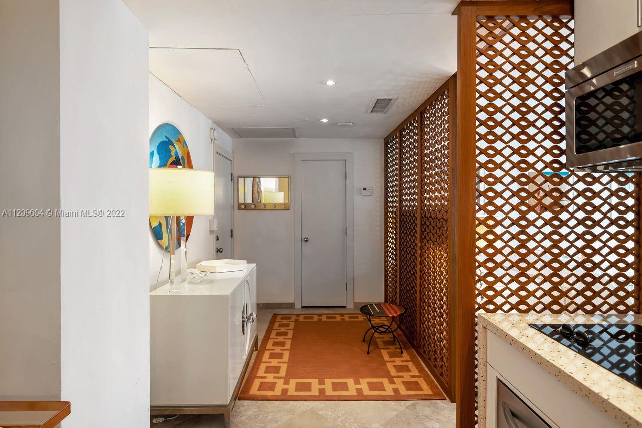 16 Island Ave # 1F
