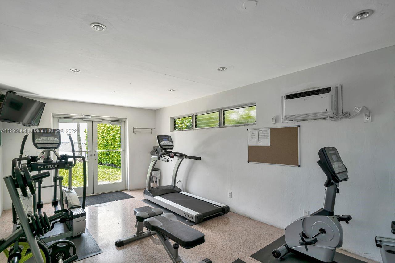 16 Island Ave # 1F