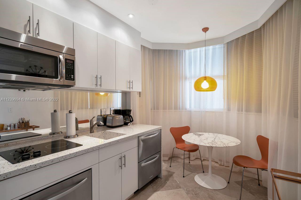 16 Island Ave # 1F
