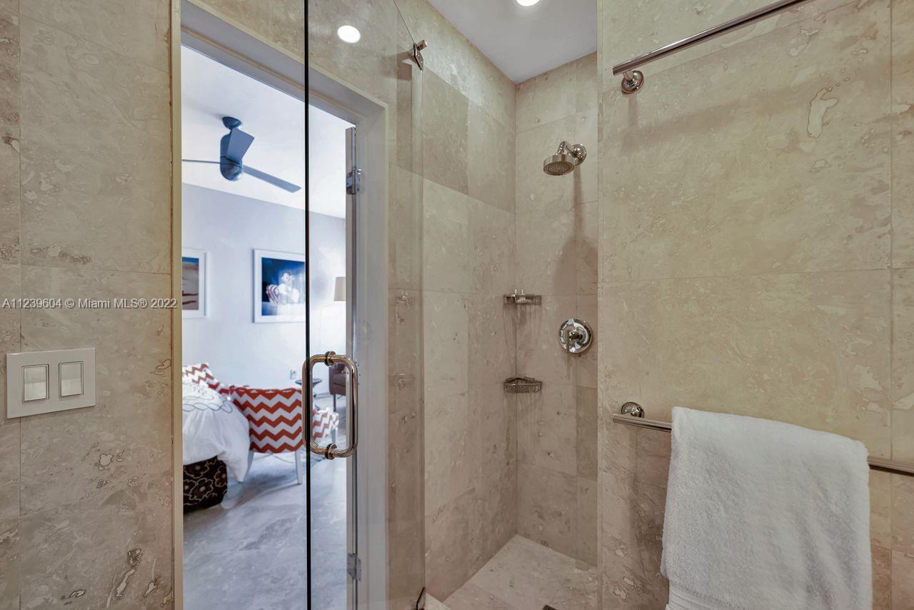 16 Island Ave # 1F